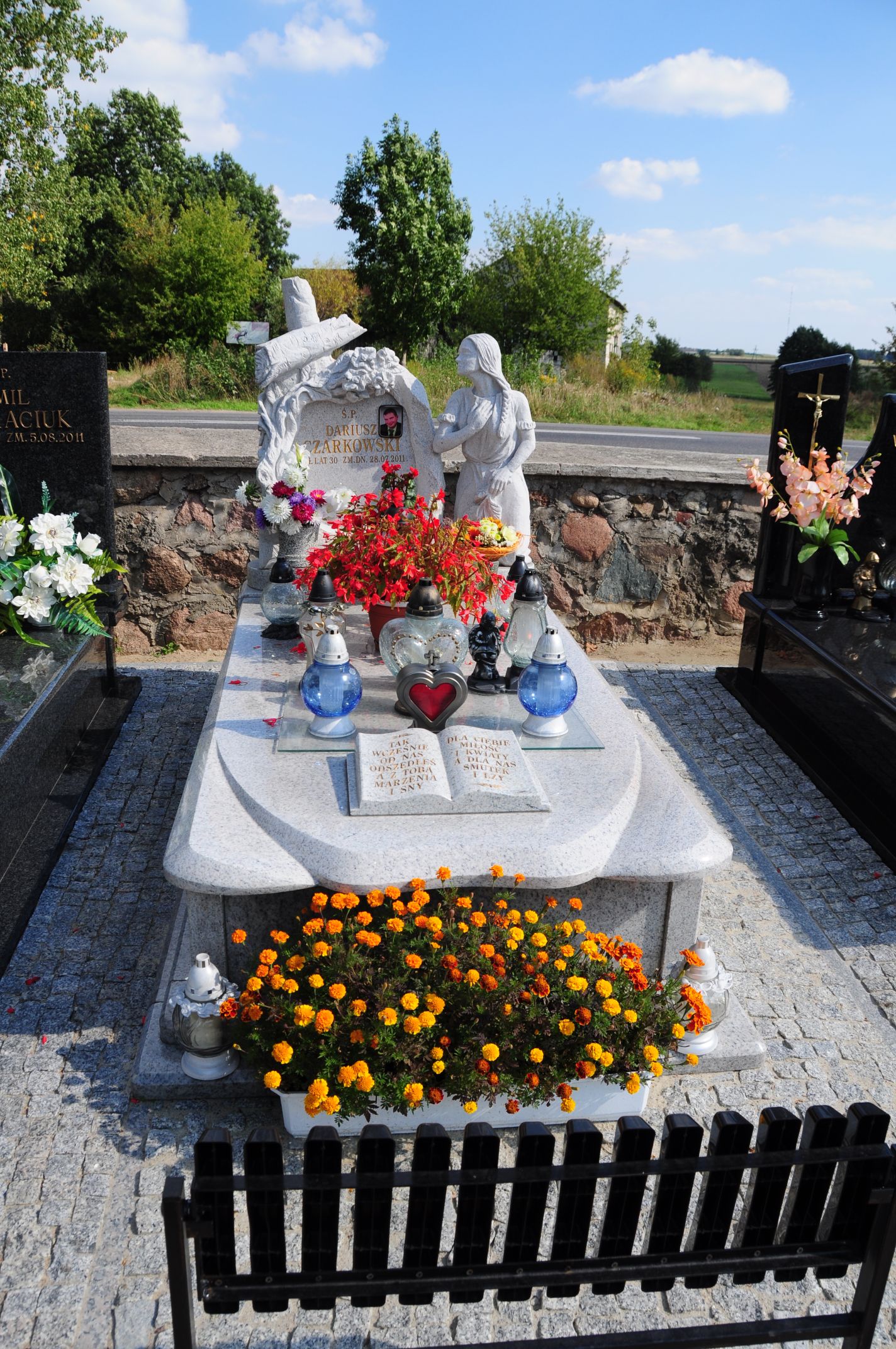 Dariusz Czarkowski Łosice - Grobonet - Wyszukiwarka osób pochowanych