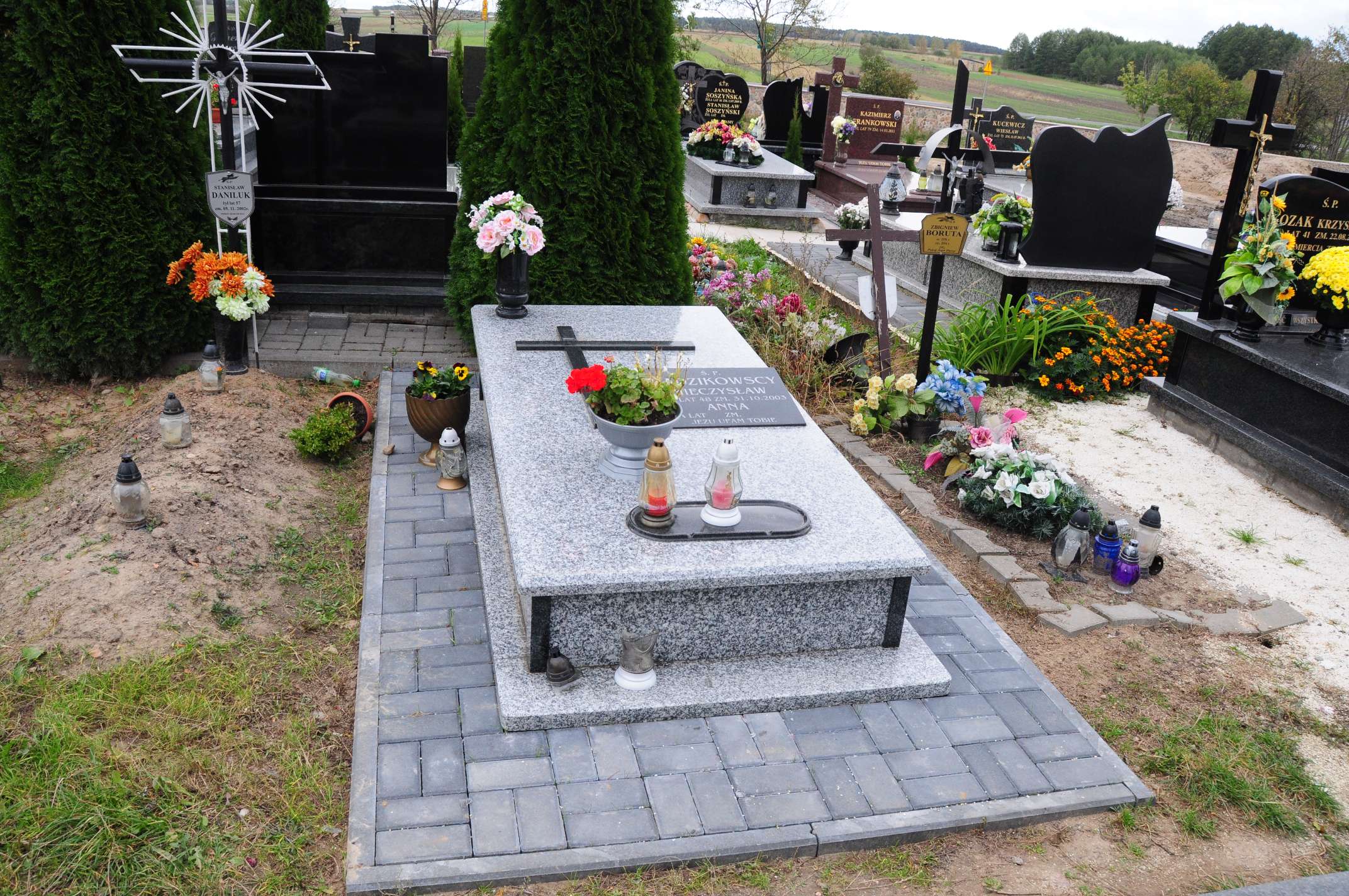 Anna Radzikowska 1955 Łosice - Grobonet - Wyszukiwarka osób pochowanych